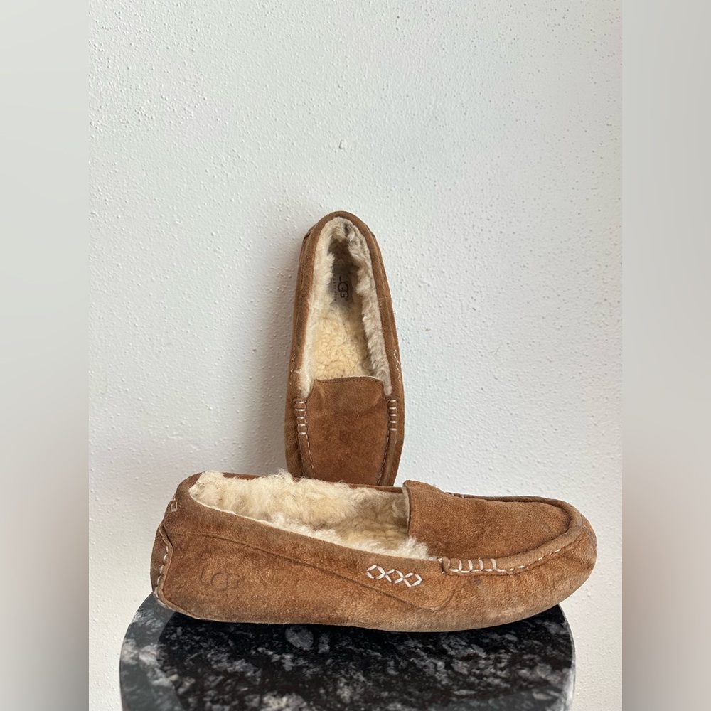 UGG Women’s Ansley Slippers - Chestnut